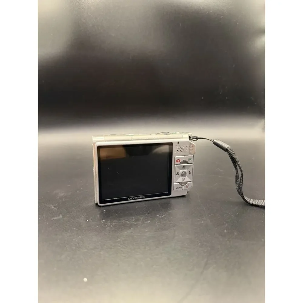 Olympus Stylus 7030 14MP Digital Camera – Silver – Untested, No Charger Battery